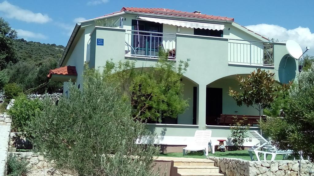 Guest House Loranum Sevid Exterior photo